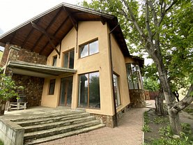 Casa de vânzare 5 camere, în Ghimbav, zona Ghimbav Livadă