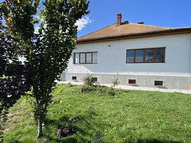 Casa de vanzare 12 camere, în Halchiu