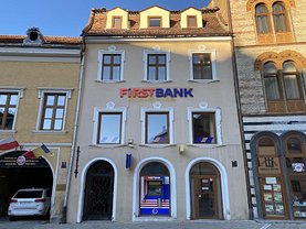 Închiriere spaţiu comercial