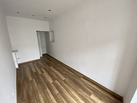 Închiriere spaţiu comercial