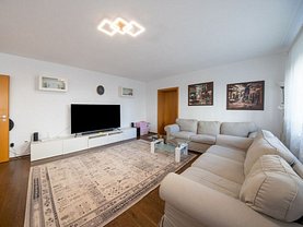 Apartament de vânzare 4 camere, în Brasov, zona Avantgarden