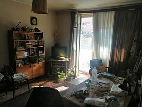 Apartament de vânzare 3 camere, în Bucureşti, zona Vatra Luminoasă