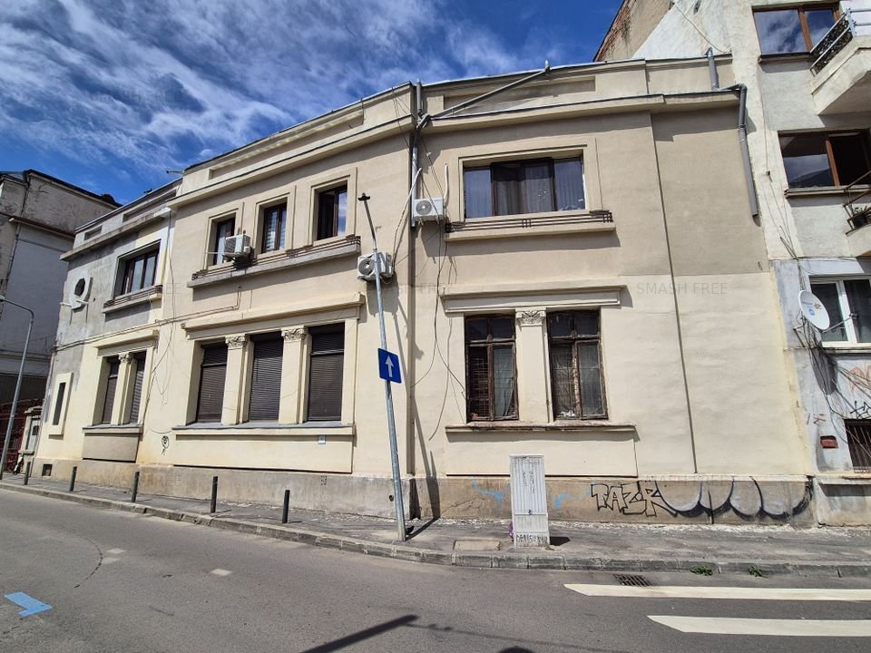 2 Apartamente cu cate 2 camere fiecare - zona Unirii