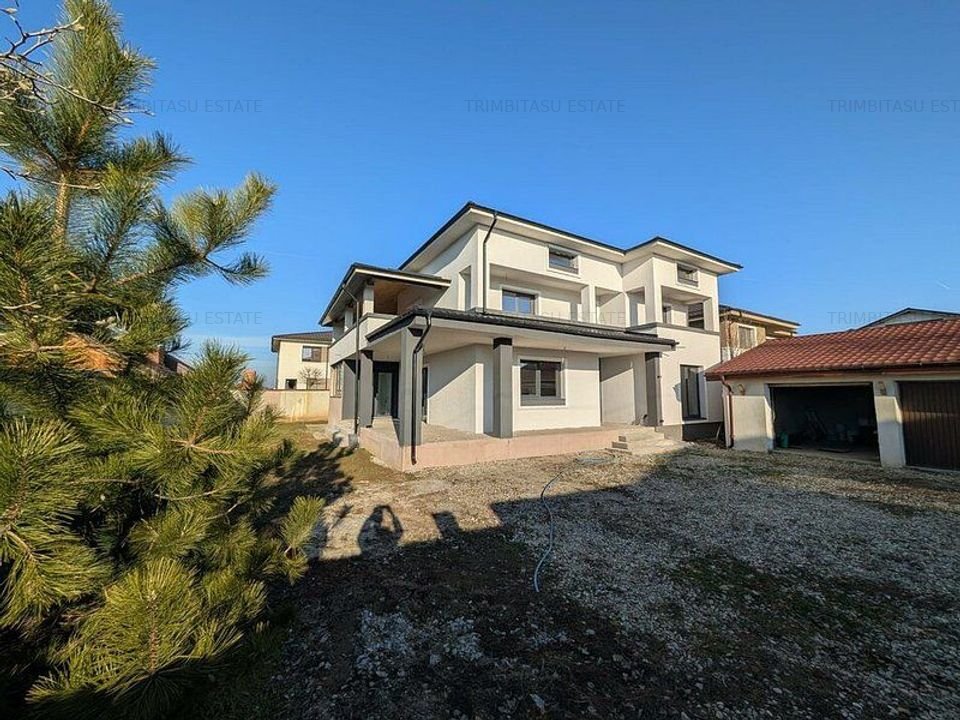 Casa Spatioasa 242 mp Utili si 600 mp Teren - Dragomiresti-Deal