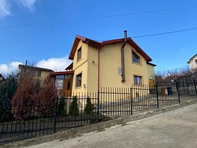 Casa de închiriat 5 camere, în Iaşi, zona Bucium
