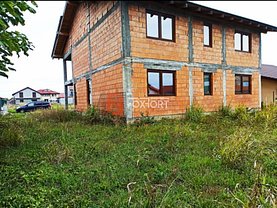 Casa de vânzare 7 camere, în Moşniţa Nouă, zona Central