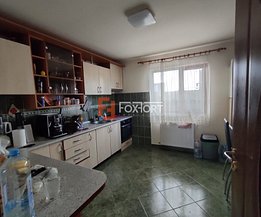 Casa de închiriat 4 camere, în Giroc