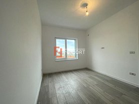 Vânzare spaţiu comercial