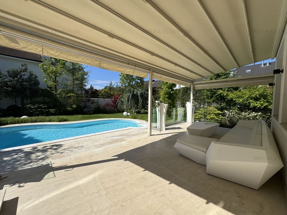 Vila impresionanta cu finisaje premium, langa padure