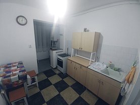 Apartament de închiriat 3 camere, în Targu Mures, zona Cornisa
