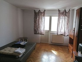 Apartament de vânzare 2 camere în Ramnicu Valcea, Cartierul Traian