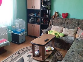 Apartament de vânzare 3 camere în Ramnicu Valcea, Petrisor