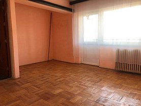 Apartament de vânzare 2 camere în Ramnicu Valcea, Central