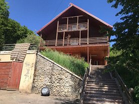Casa de vânzare sau de închiriat 9 camere, în Olăneşti