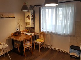 Apartament de vânzare 2 camere, în Cluj-Napoca, zona Mănăştur
