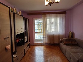 Apartament de vânzare 3 camere, în Sibiu, zona Ştrand