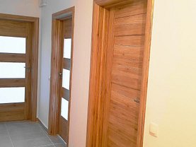 Apartament de vânzare 3 camere, în Bucureşti, zona Calea Călăraşilor