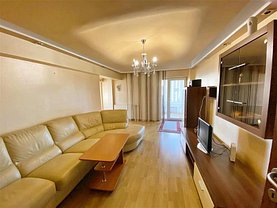 Apartament de vânzare 3 camere, în Bucureşti, zona Unirii