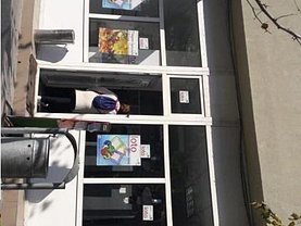 Vânzare spaţiu comercial