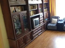 Apartament de vânzare 4 camere, în Bucureşti, zona Berceni