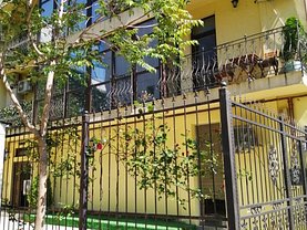 Casa de vânzare 18 camere, în Bucureşti, zona P-ţa Victoriei