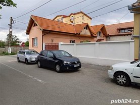 Casa de vânzare 4 camere, în Cristian