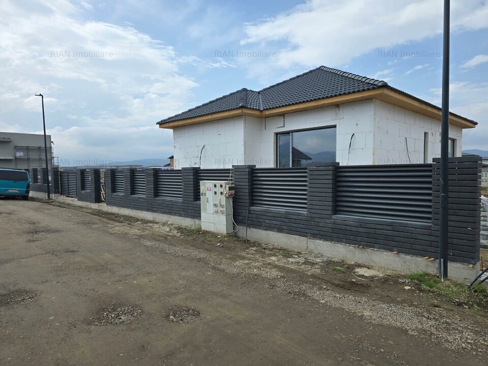 Casă premium de vânzare în Cristian, Brașov – 3 dormitoare, teren 560 m²