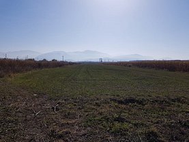 Teren agricol de vânzare, în Sacele, zona Est