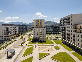 Închiriere spaţiu comercial