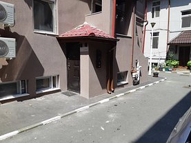 Garsonieră de închiriat, în Bucureşti, zona Unirii