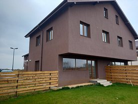 Casa de închiriat 4 camere, în Corbeanca