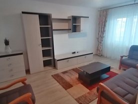 Apartament de închiriat 3 camere, în Târgovişte, zona Micro 8