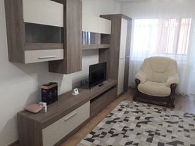 Apartament de închiriat 3 camere, în Târgovişte, zona Micro 8