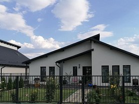 Casa de vânzare 4 camere, în Târgovişte, zona Priseaca