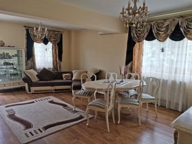 Casa de închiriat 5 camere, în Târgovişte, zona Est