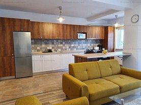 Apartament de închiriat 3 camere, în Sibiu, zona Central