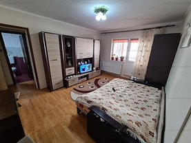 Apartament de vânzare 3 camere, în Făgăraş, zona Central