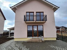 Casa de vânzare 4 camere, în Şura Mică