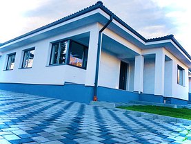 Casa 4 camere în Bistrita, Sud