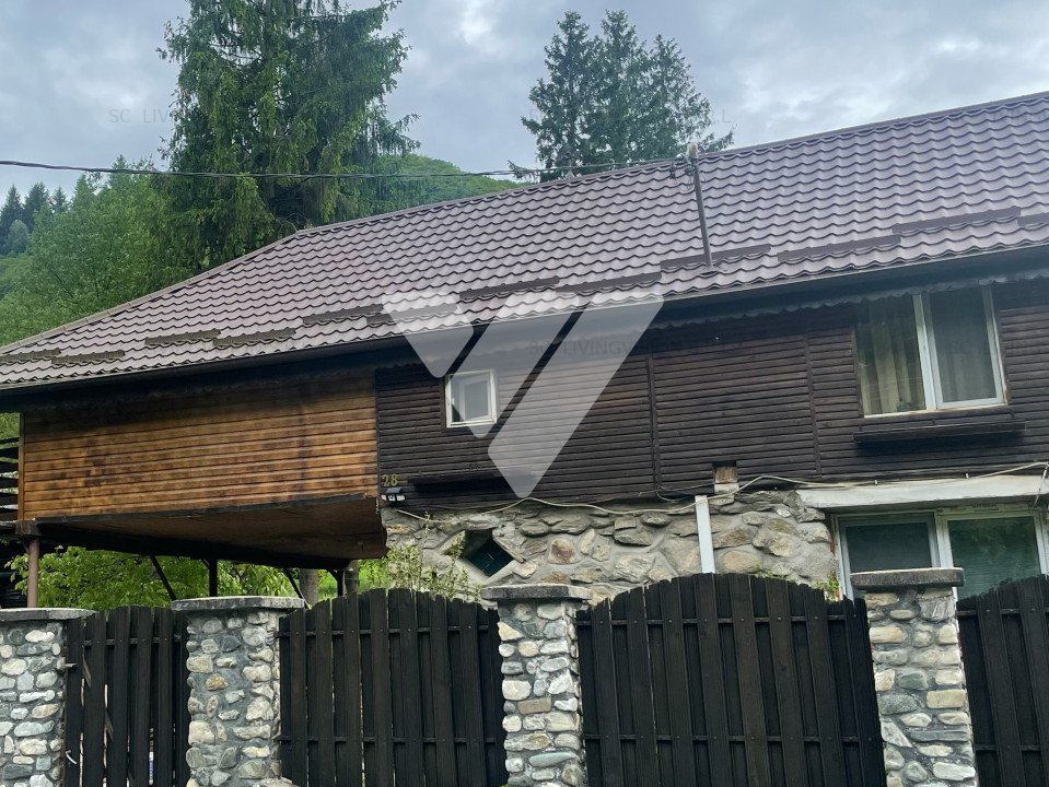 Vand Casa de Vacanta in Rasinari - Curmatura