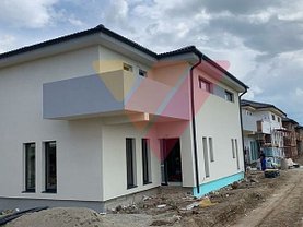 Casa de vânzare 4 camere, în Selimbar
