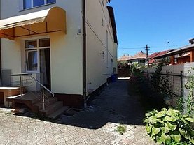 Casa de închiriat 14 camere, în Sibiu, zona Hipodrom 4