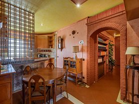 Apartament de vânzare 3 camere, în Bucuresti, zona Arcul de Triumf