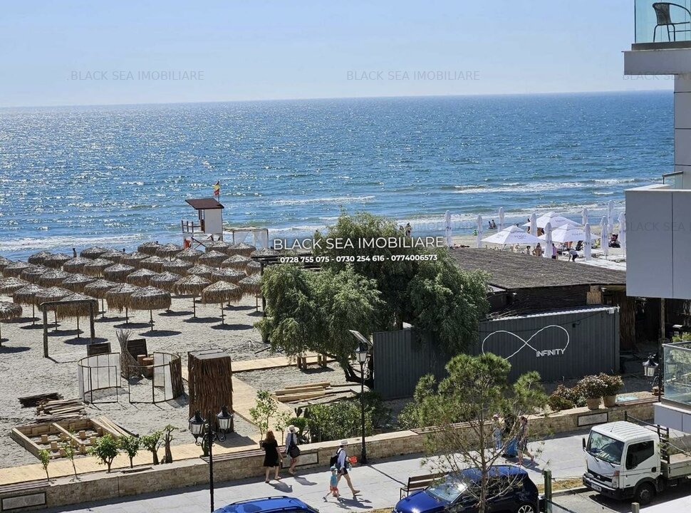 Apartament 3 camere de vânzare – Promenada- vedere la Mare, acces direct la plaj