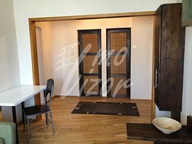 Apartament de vânzare 3 camere, în Cluj-Napoca, zona Mărăşti