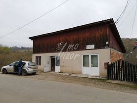 Vânzare spaţiu comercial