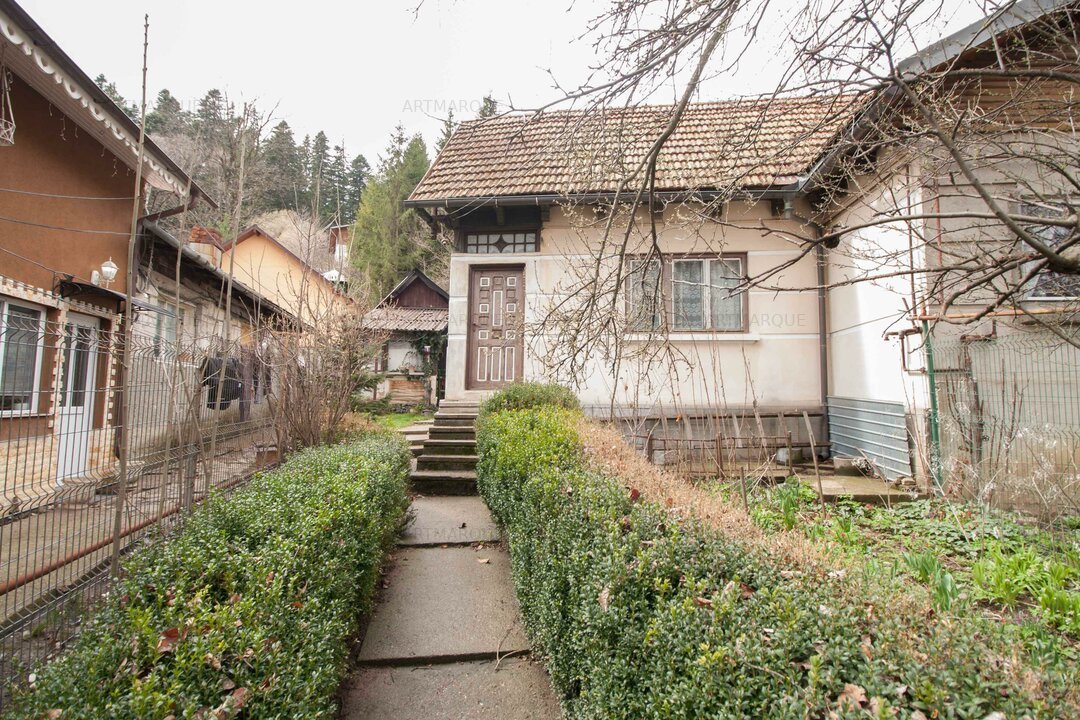 Casa Busteni cartier Poiana Tapului