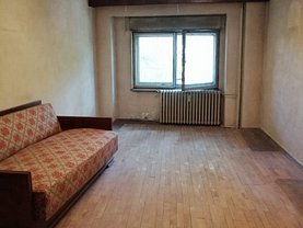 Garsonieră de vânzare, în Bucureşti, zona Decebal