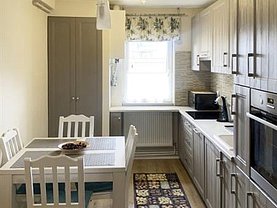 Apartament de vânzare 4 camere, în Cluj-Napoca, zona Mănăştur