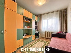 Apartament de vânzare 4 camere, în Cluj-Napoca, zona Intre Lacuri